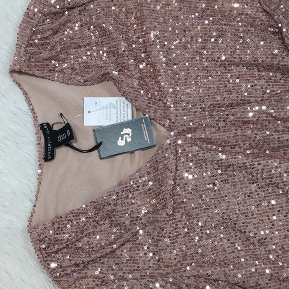 NWT Sincerely Jules Rose Gold Sequin Bodysuit Size M - Picture 2 of 10